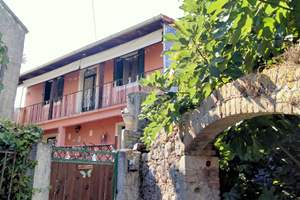 THE NESTLED HOUSE, Gardelades, Corfu