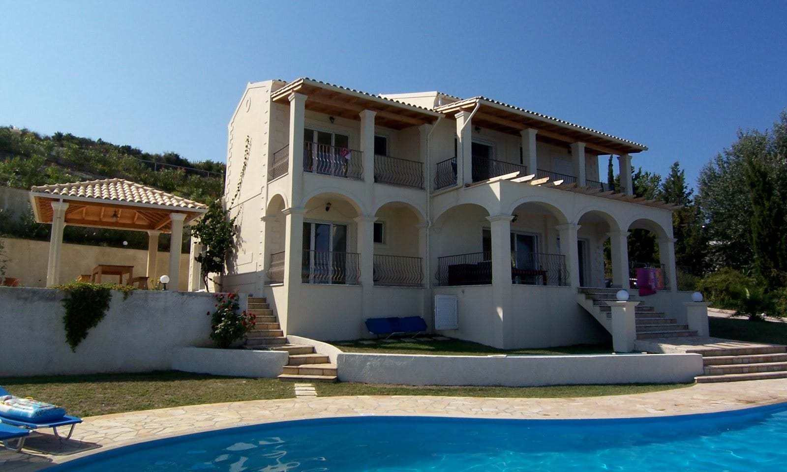 Listing photograph 5 of 19 of the house in Agios Ioannis, published by Corfu Home Finders.