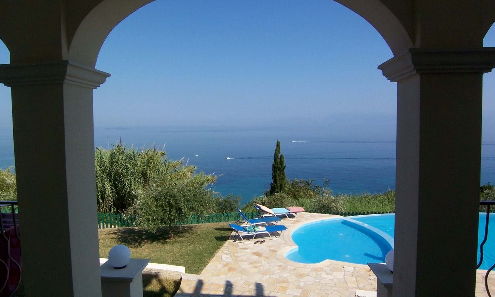 Listing photograph 1 of 19 of the house in Agios Ioannis, published by Corfu Home Finders.