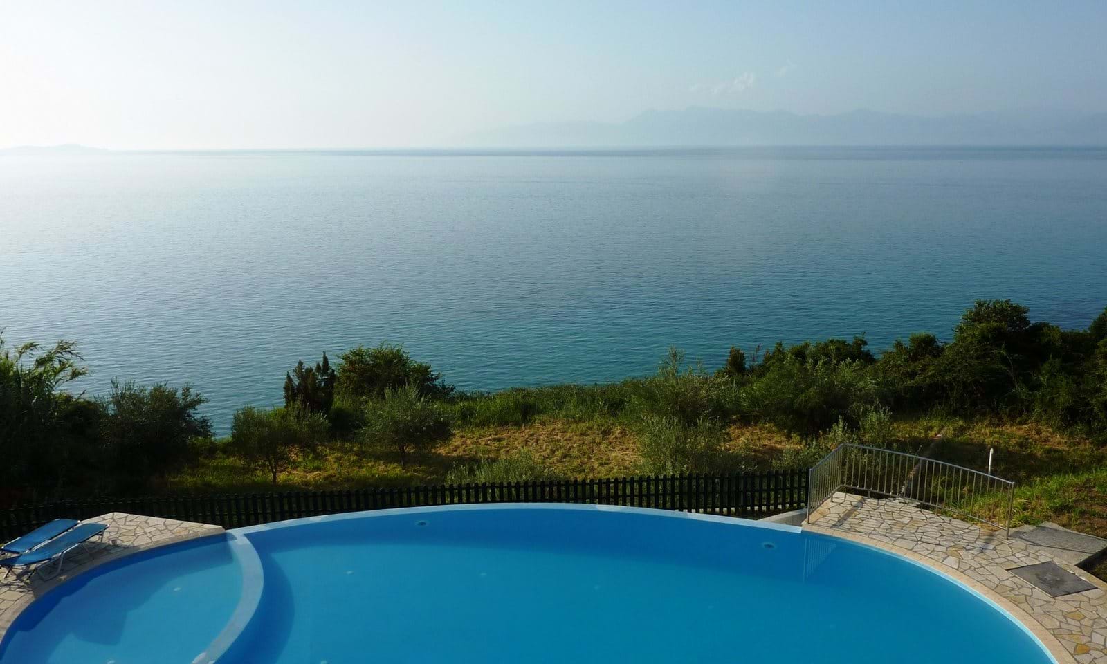 Listing photograph 12 of 19 of the house in Agios Ioannis, published by Corfu Home Finders.