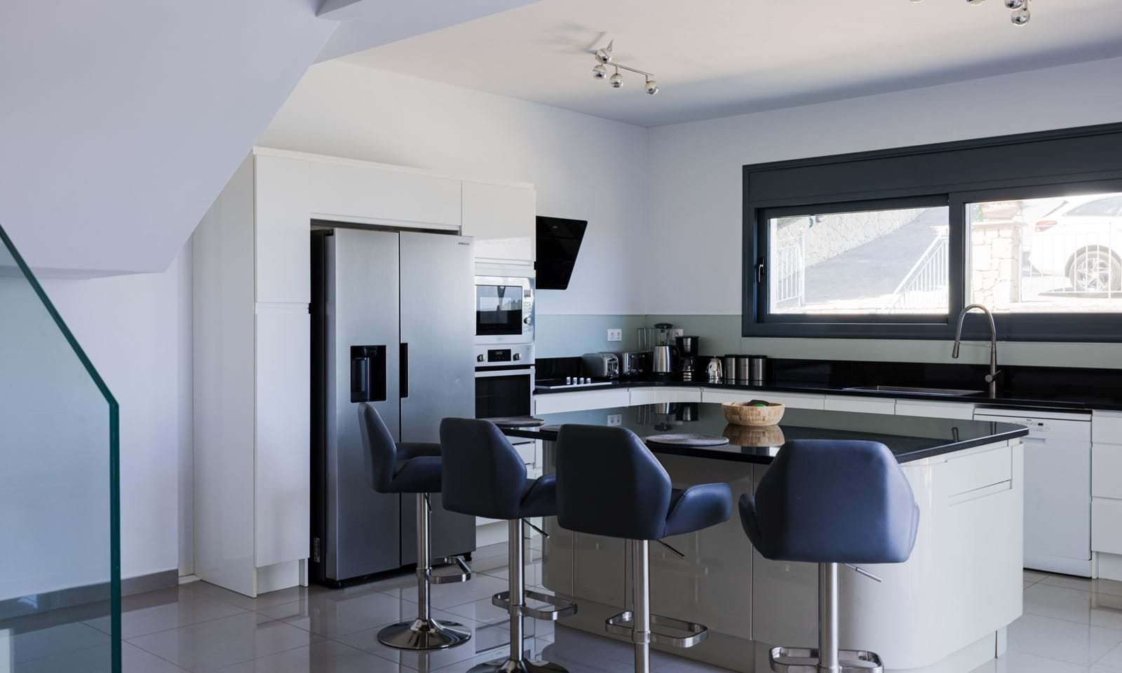 Listing photograph 11 of 19 of the house in Doukades, published by Corfu Home Finders.