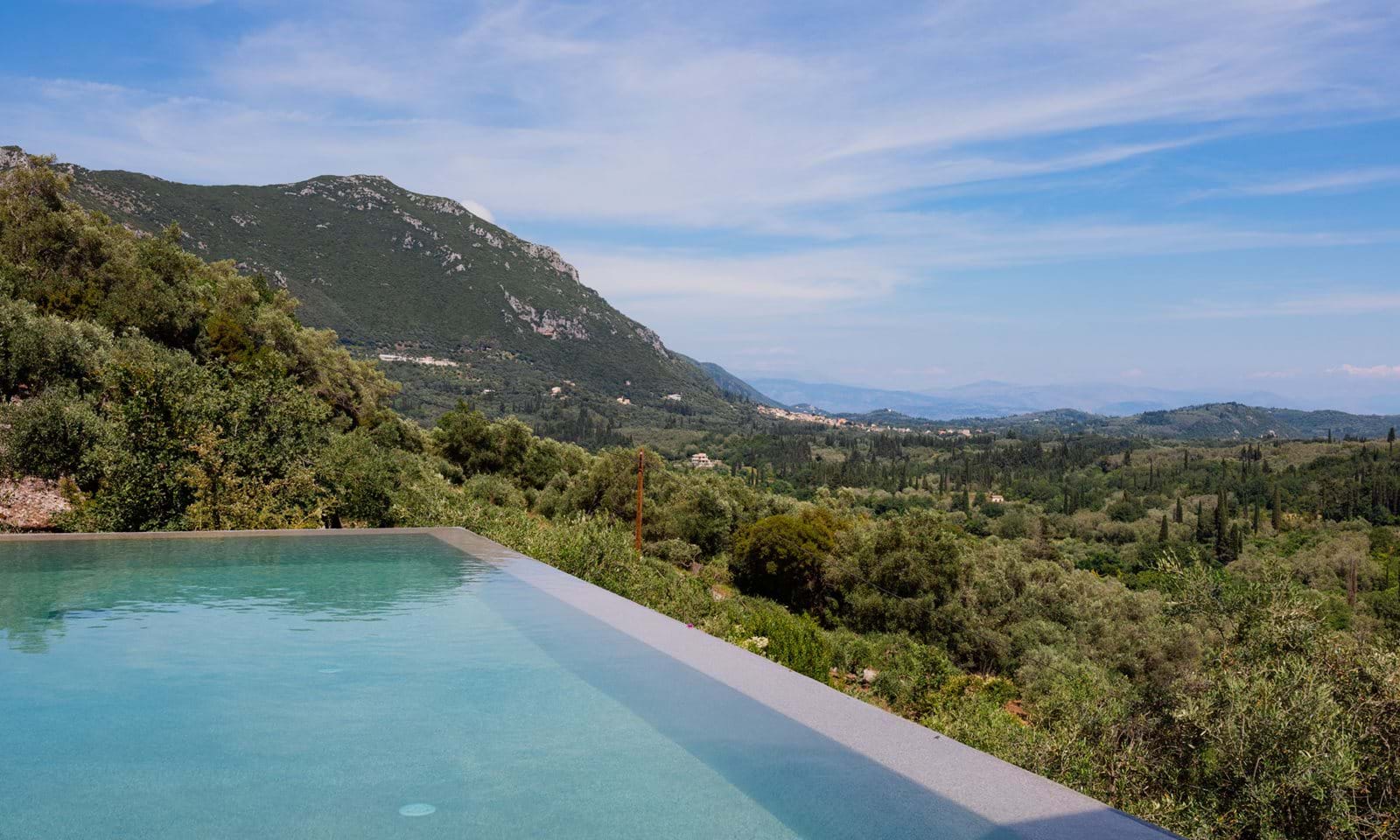 Listing photograph 6 of 19 of the house in Doukades, published by Corfu Home Finders.