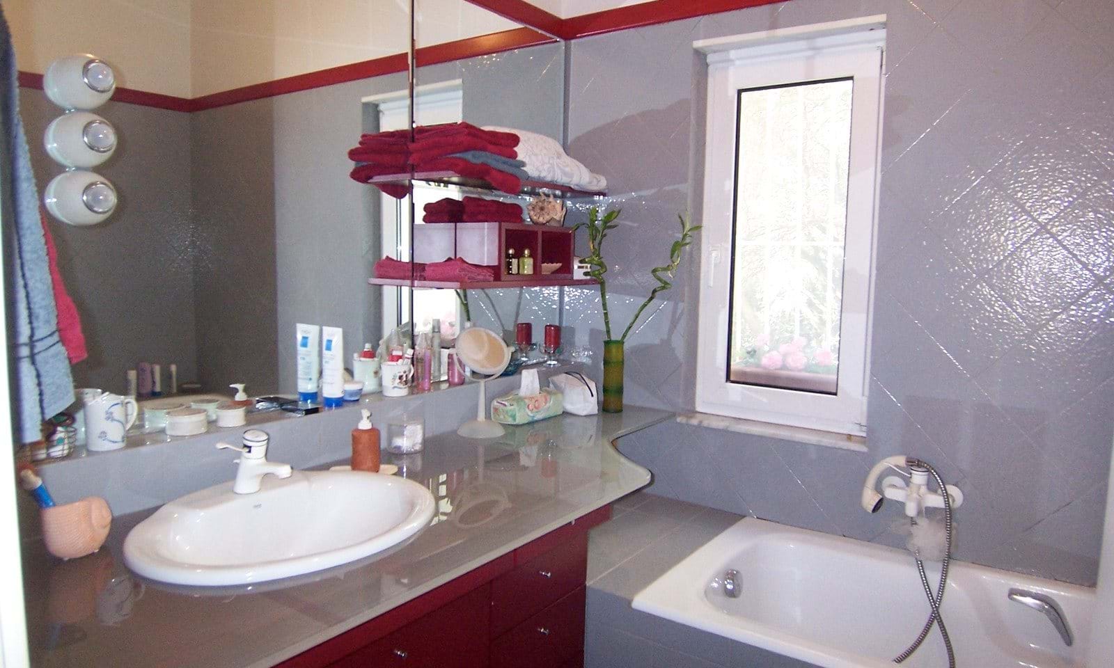 Listing photograph 11 of 14 of the house in Doukades, published by Corfu Home Finders.