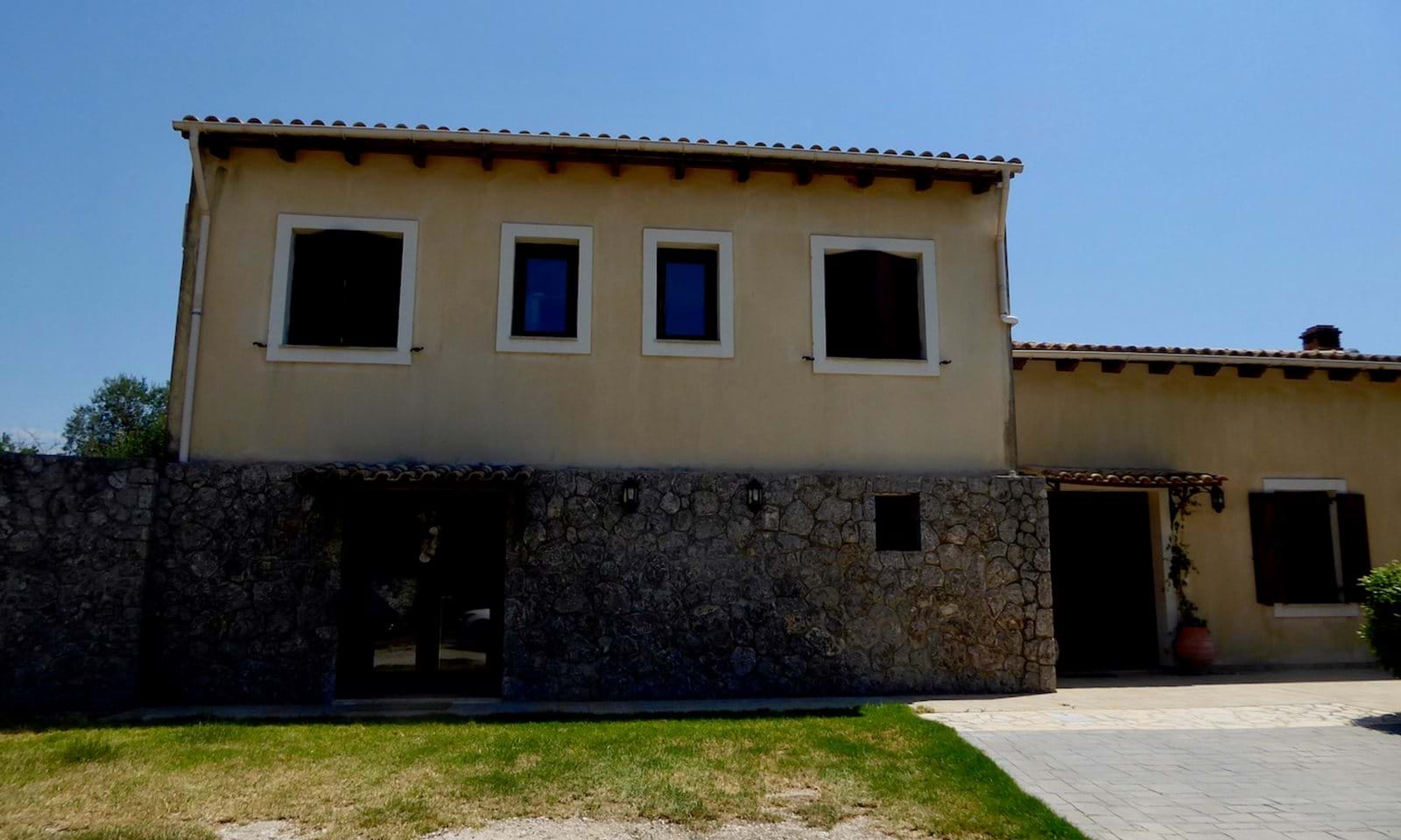 Listing photograph 7 of 19 of the house in Kato Korakiana, published by Corfu Home Finders.