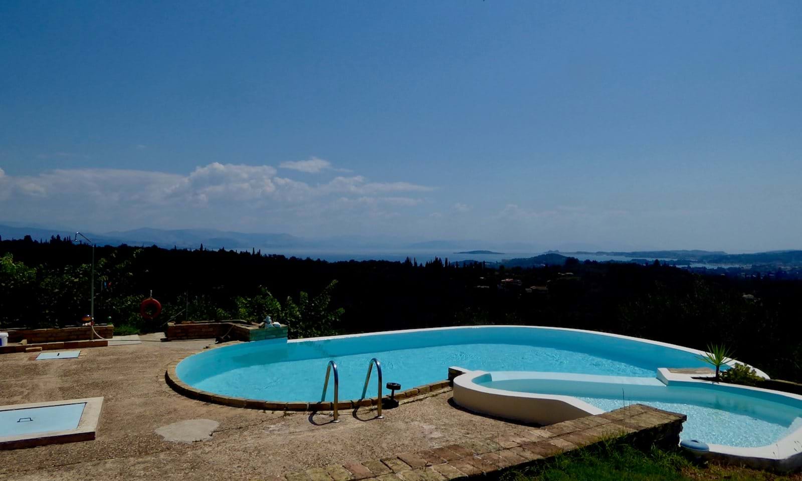 Listing photograph 2 of 19 of the house in Kato Korakiana, published by Corfu Home Finders.