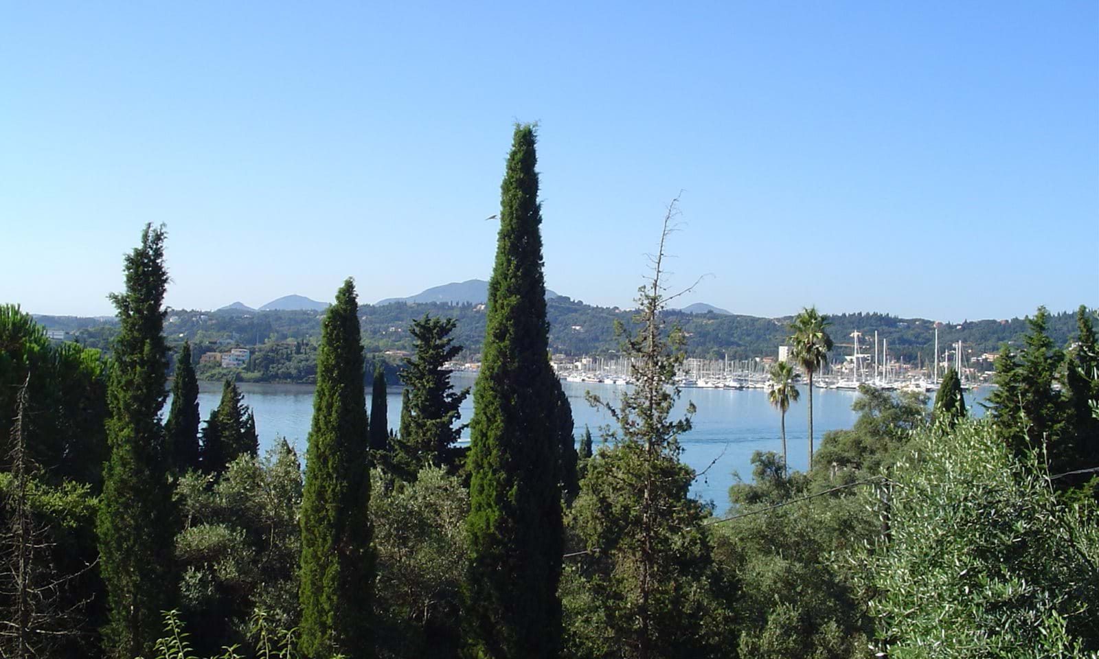 Listing photograph 16 of 18 of the house in Kommeno, published by Corfu Home Finders.