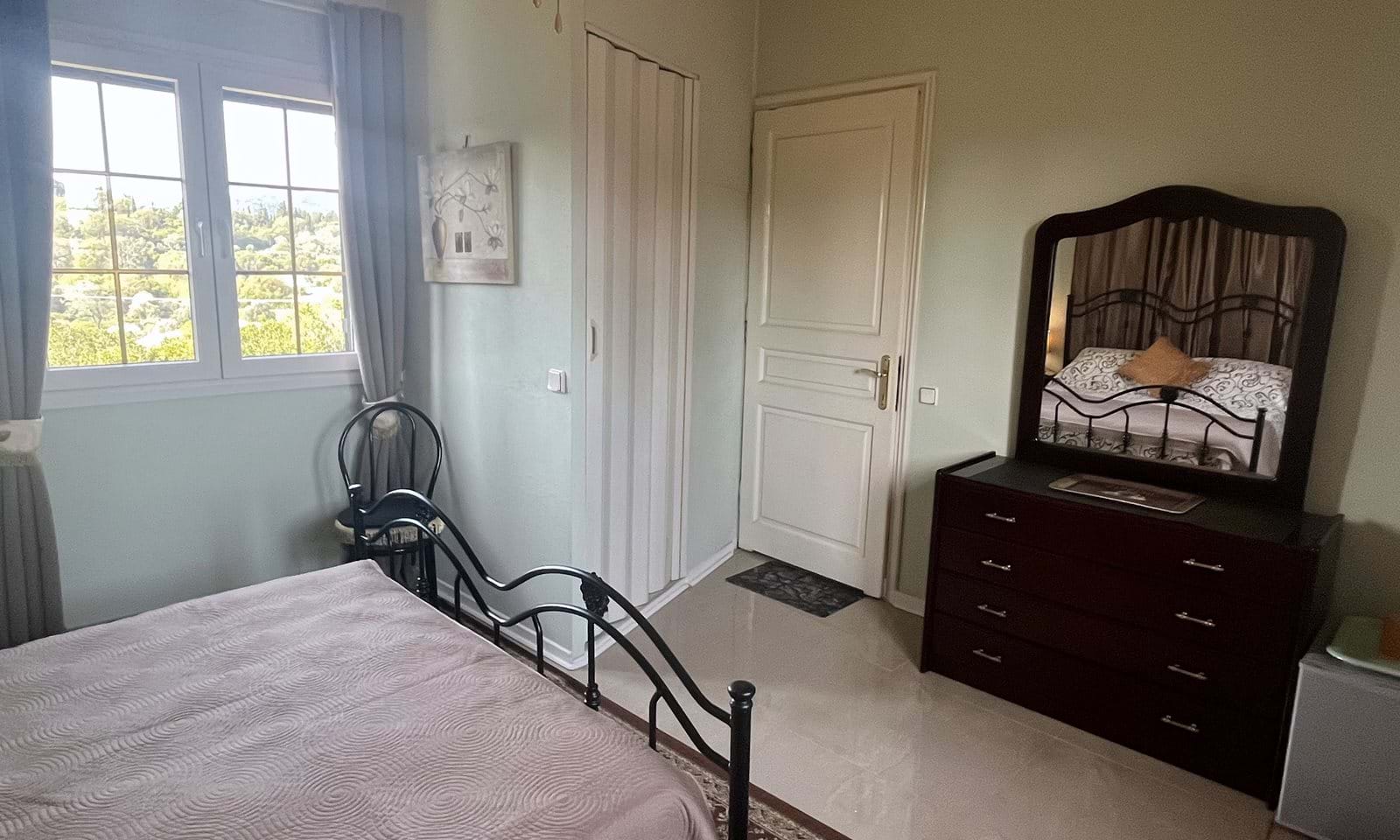 Listing photograph 9 of 17 of the house in Pelekas, published by Corfu Home Finders.