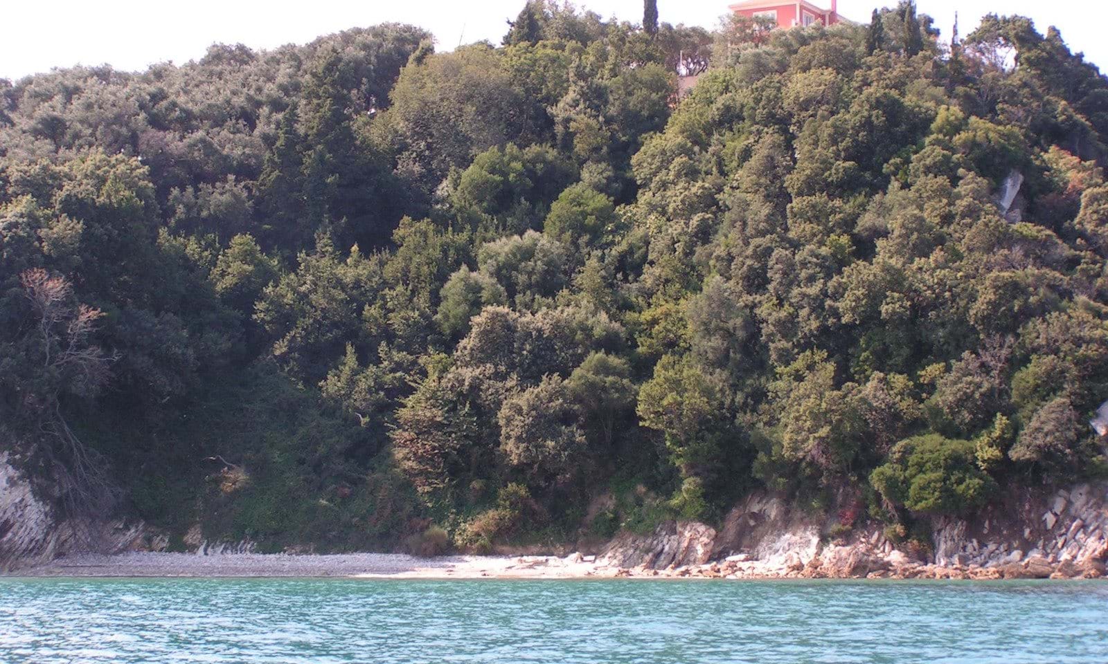Listing photograph 11 of 12 of the house in Agios Spiridon, published by Corfu Home Finders.