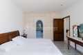 Bedroom to ensuite