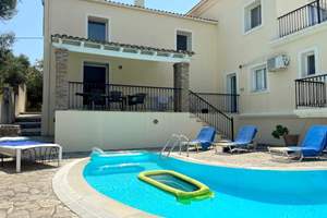 VILLA VICTORIA, Katsaratika, nr Gastouri, Corfu