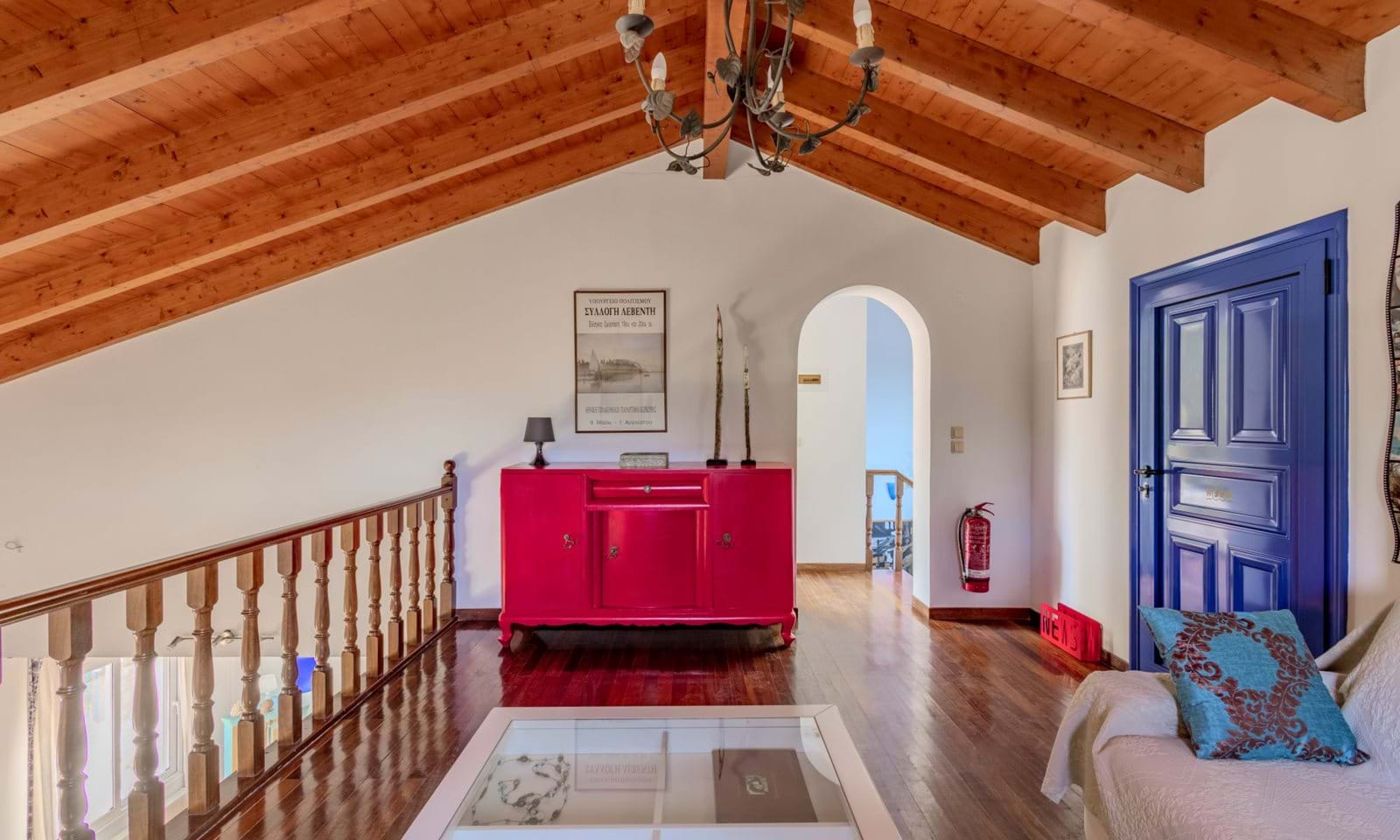Listing photograph 16 of 21 of the house in Lefkimmi, published by Corfu Home Finders.