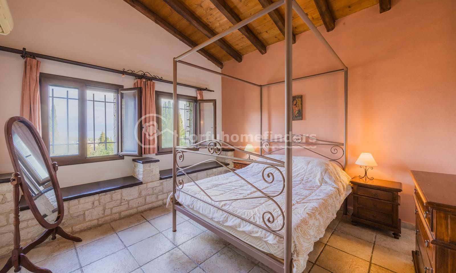 Listing photograph 15 of 20 of the house in Kassiopi, published by Corfu Home Finders.