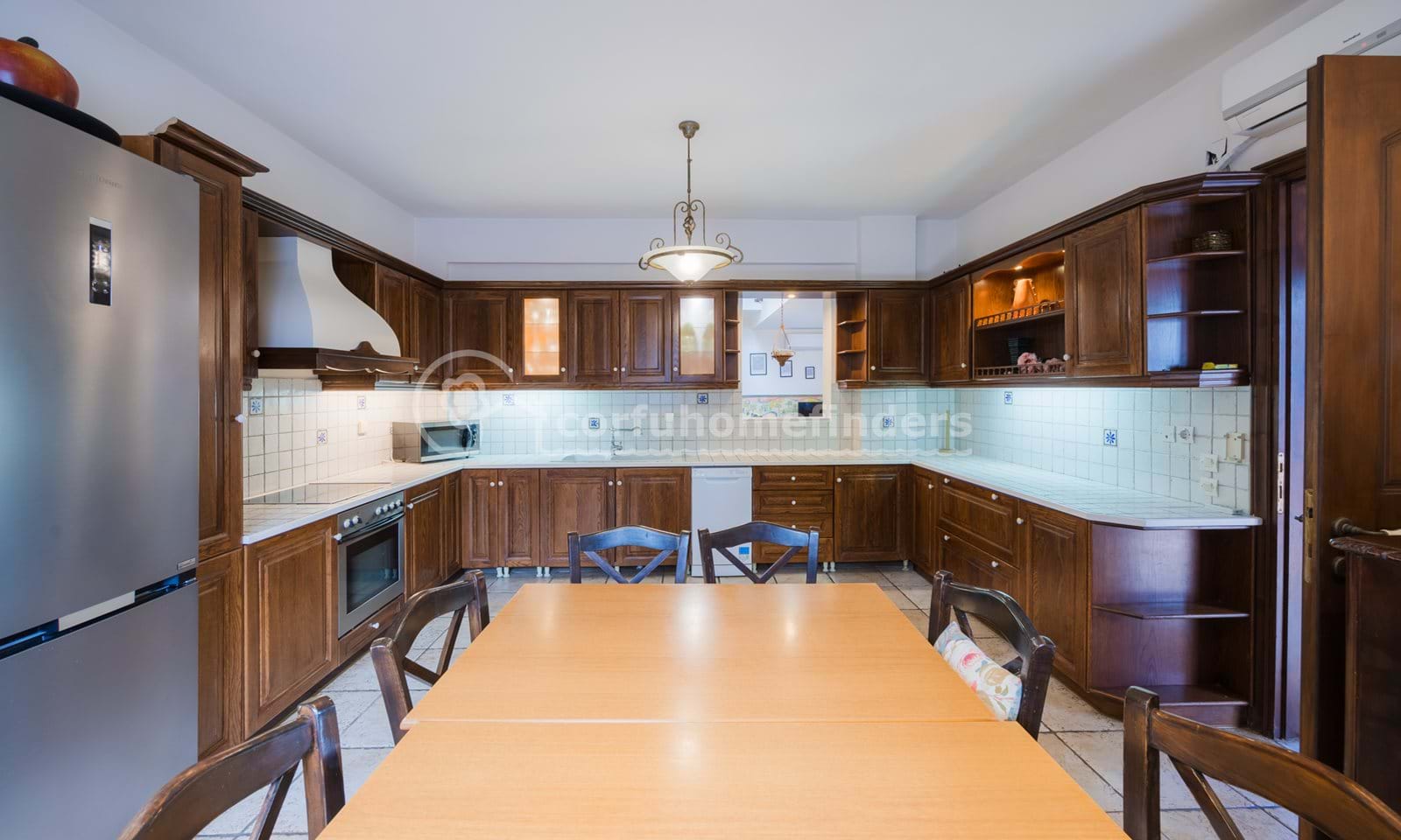 Listing photograph 5 of 20 of the house in Kassiopi, published by Corfu Home Finders.