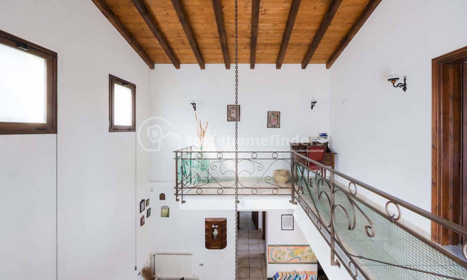 Listing photograph 13 of 20 of the house in Kassiopi, published by Corfu Home Finders.