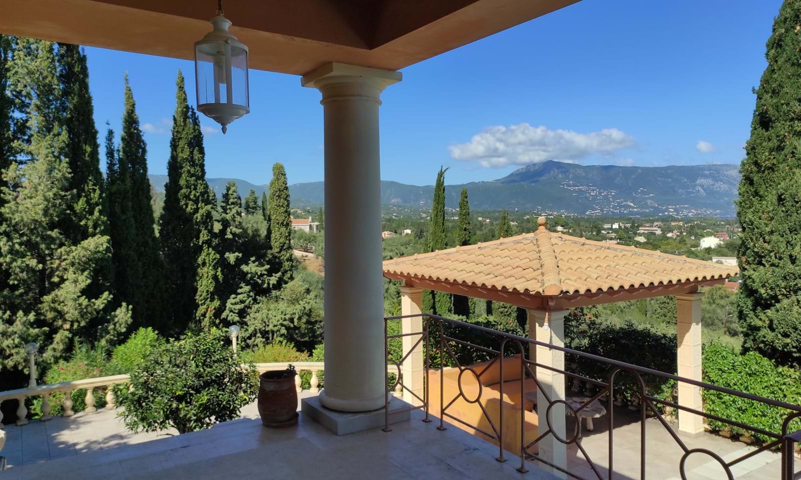 Listing photograph 21 of 22 of the house in Gouvia, published by Corfu Home Finders.