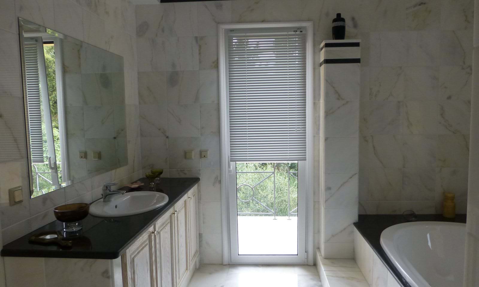 Listing photograph 15 of 22 of the house in Gouvia, published by Corfu Home Finders.