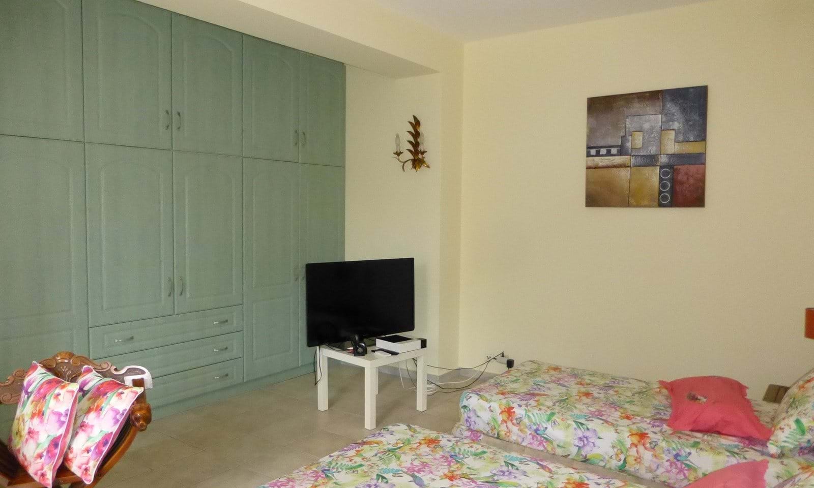 Listing photograph 17 of 22 of the house in Gouvia, published by Corfu Home Finders.