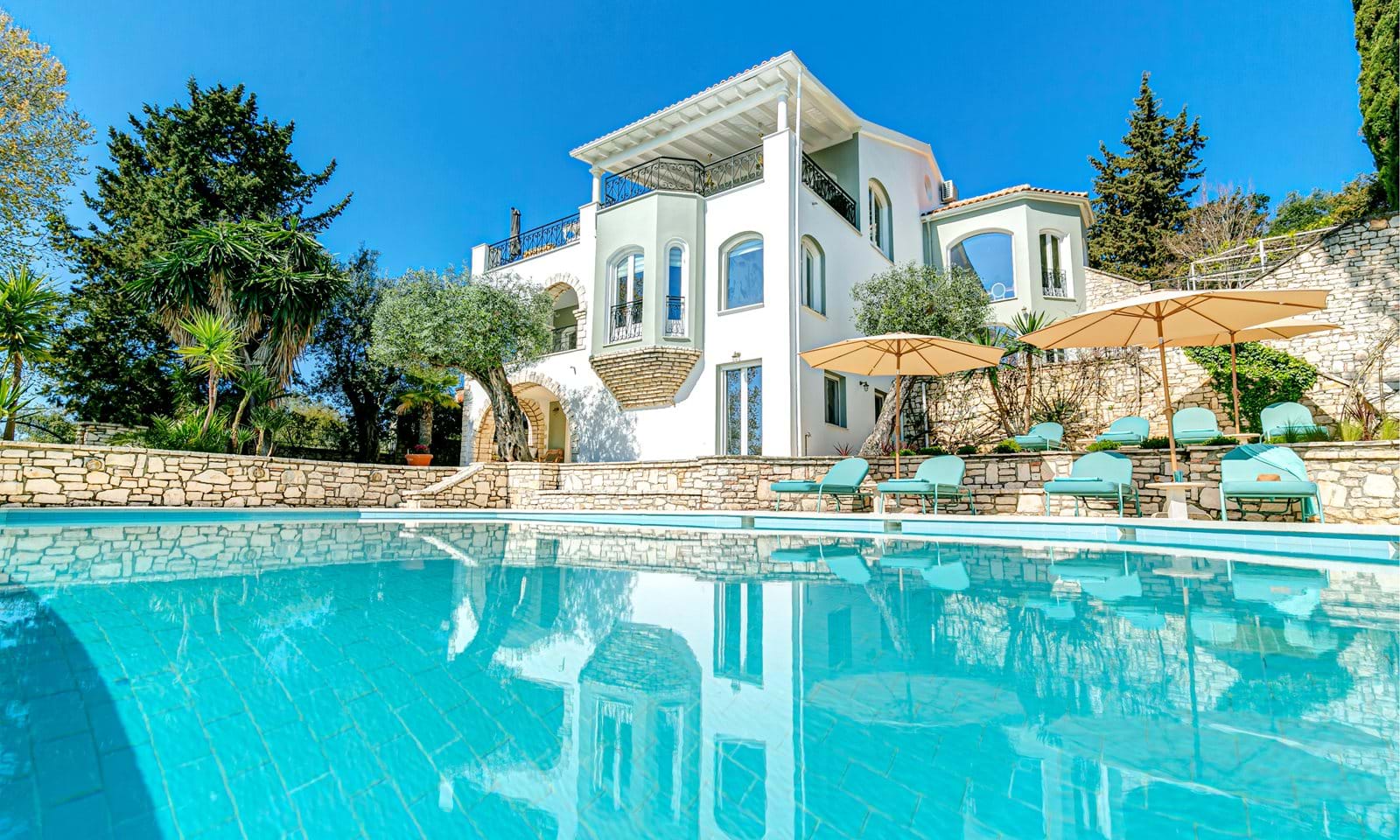 Listing photograph 2 of 16 of the house in Poulades, published by Corfu Home Finders.