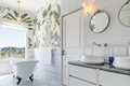 Main ensuite
