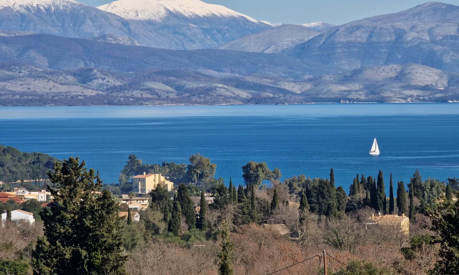 Listing photograph 5 of 16 of the house in Poulades, published by Corfu Home Finders.