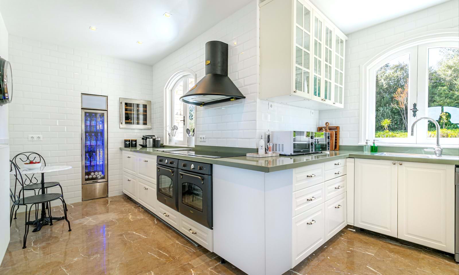 Listing photograph 8 of 16 of the house in Poulades, published by Corfu Home Finders.