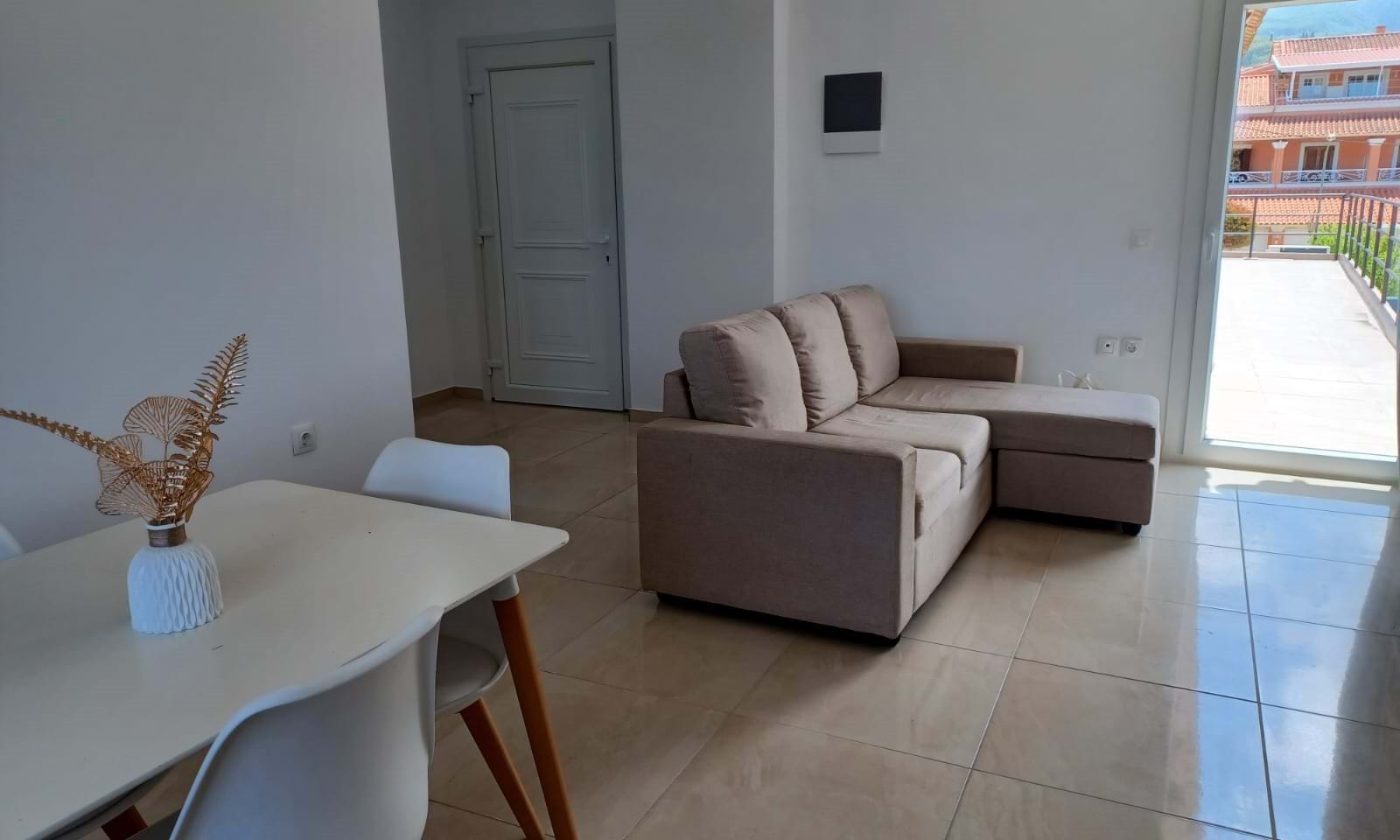 Listing photograph 2 of 7 of the apartment in Acharavi, published by Corfu Home Finders.