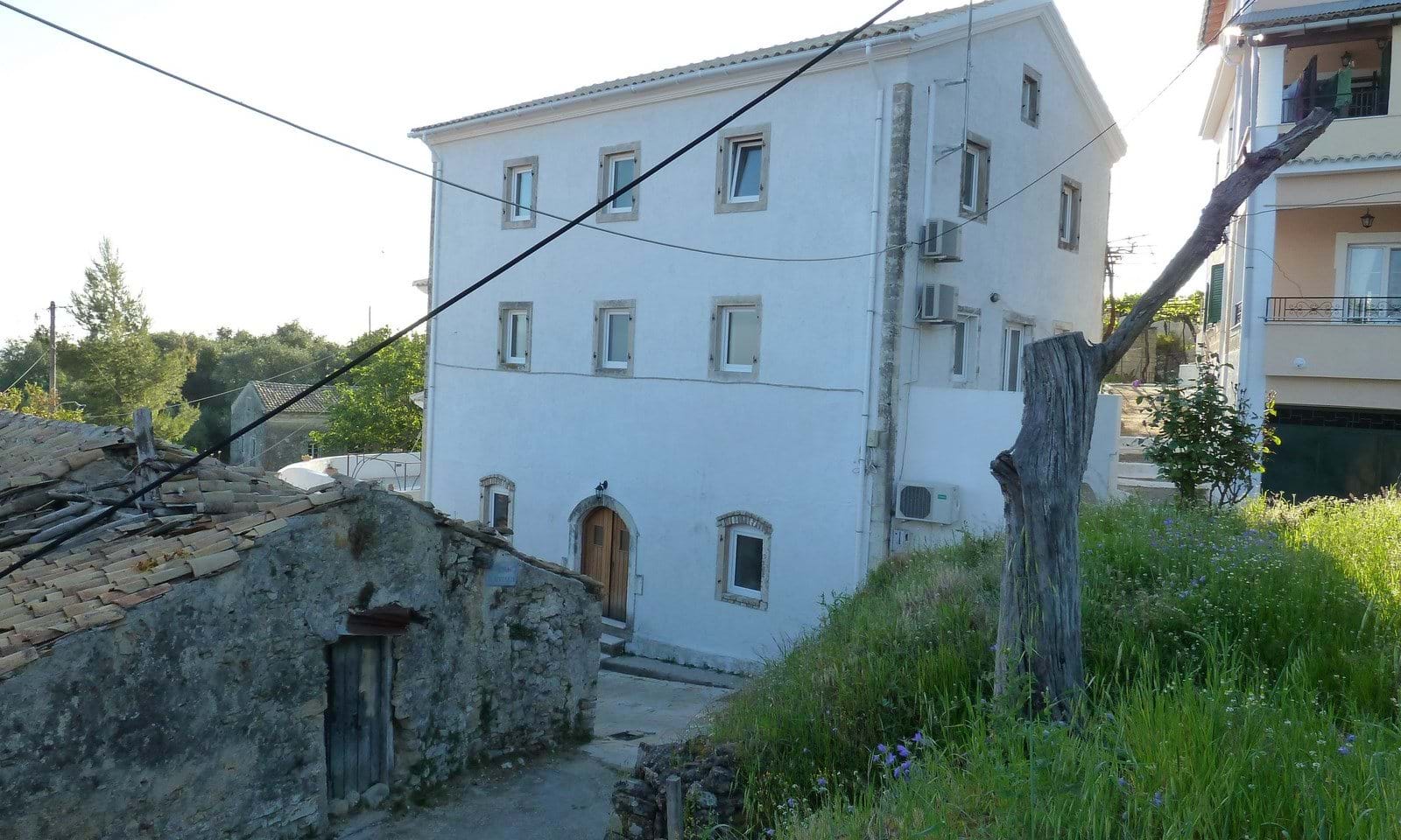 Listing photograph 2 of 15 of the house in Drosato, published by Corfu Home Finders.