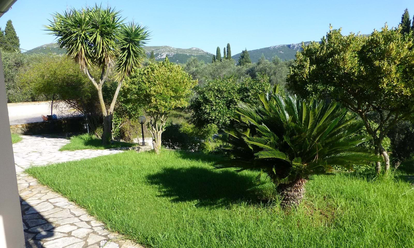 Listing photograph 3 of 24 of the house in Doukades, published by Corfu Home Finders.