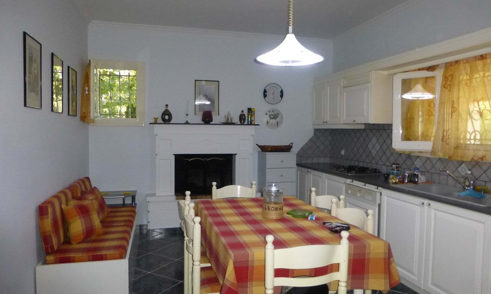 Listing photograph 10 of 24 of the house in Doukades, published by Corfu Home Finders.