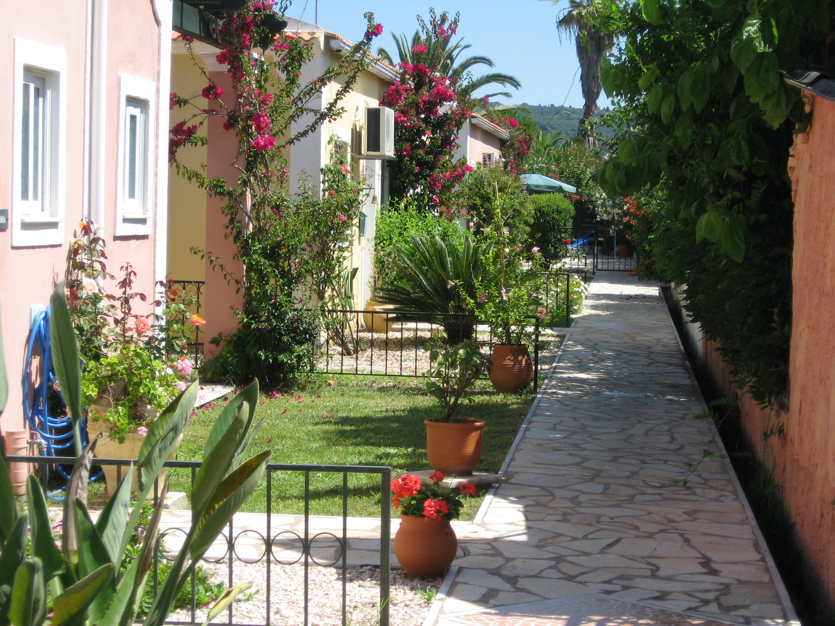ST. COTTAGE, St (South), Corfu