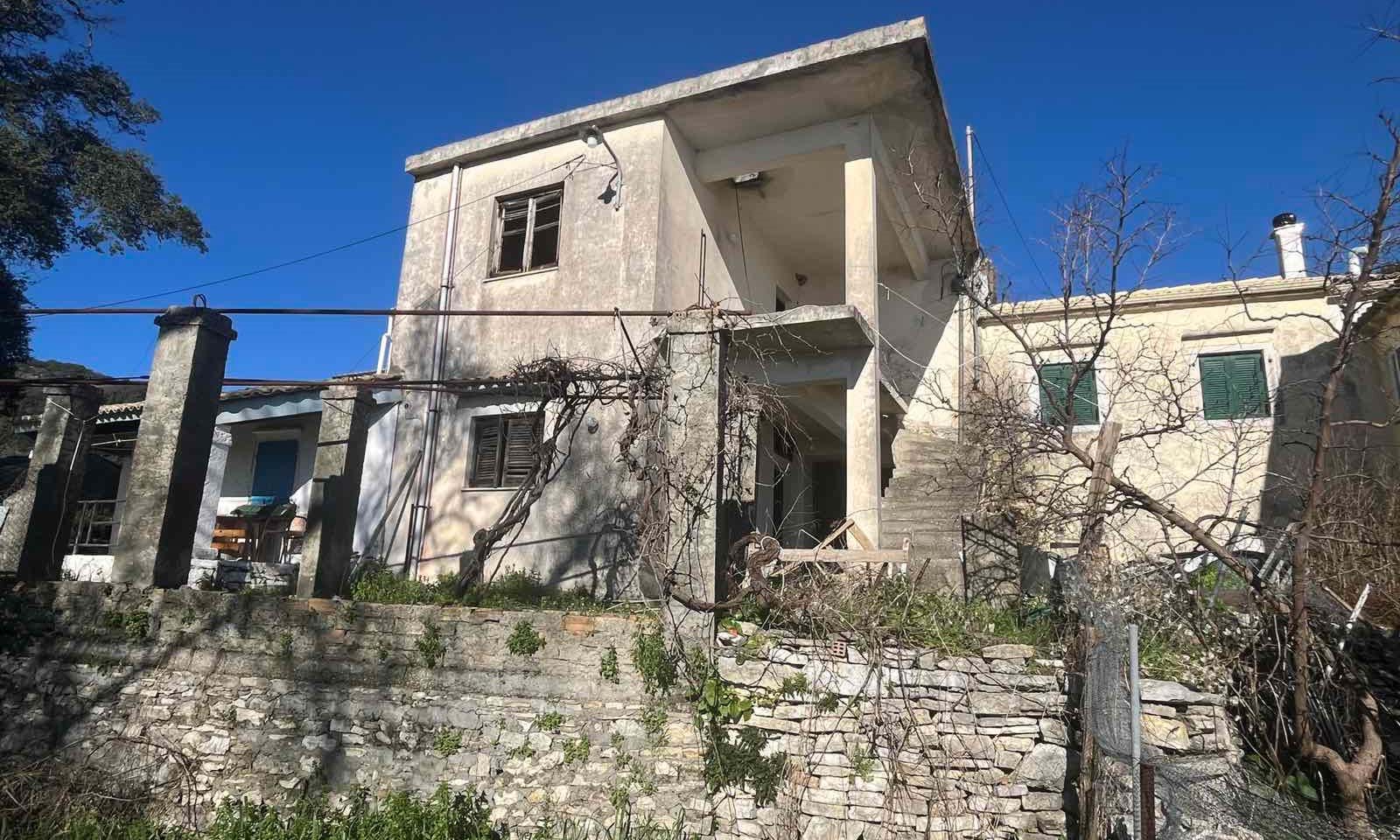 Listing photograph 3 of 7 of the house in Katavolos, published by Corfu Home Finders.