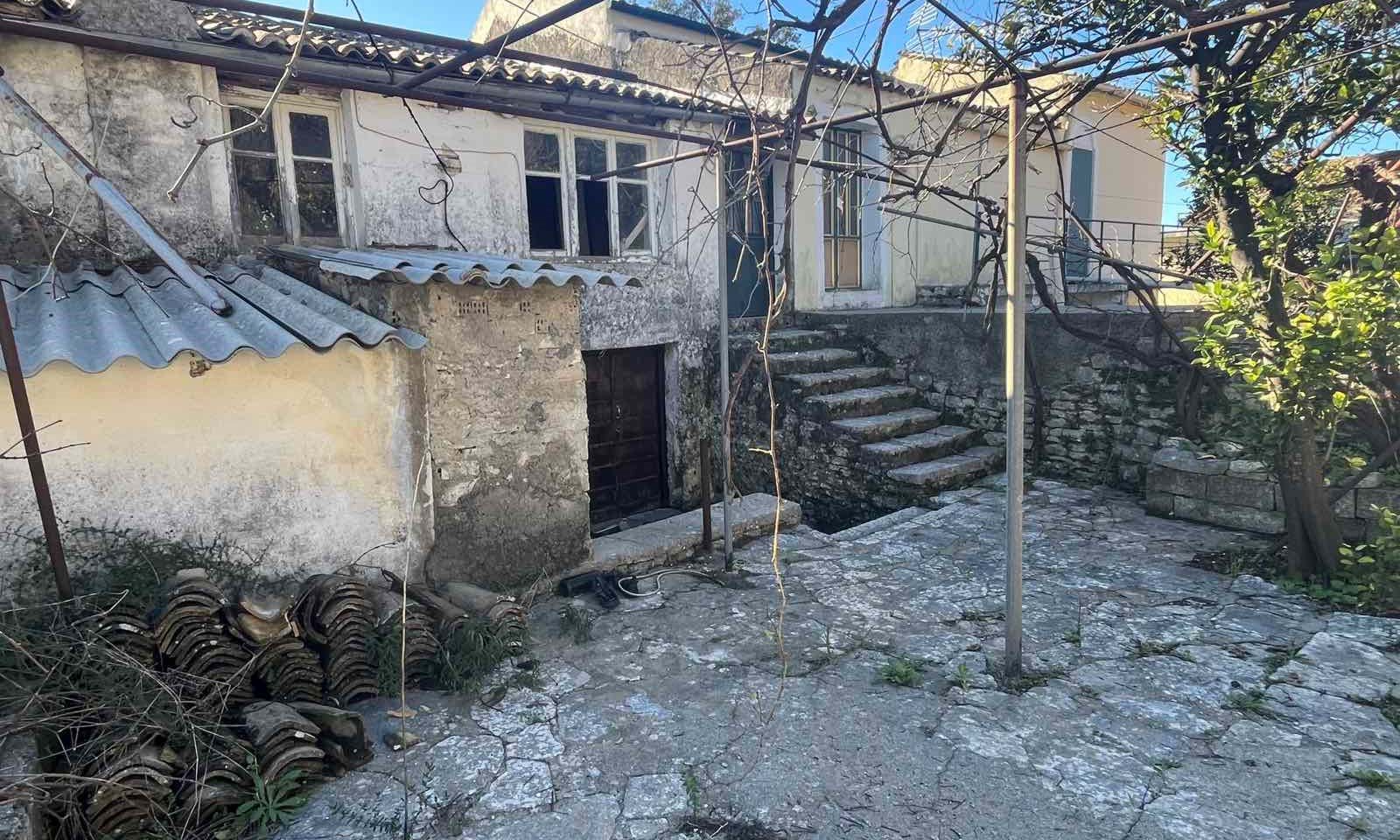 Listing photograph 1 of 7 of the house in Katavolos, published by Corfu Home Finders.