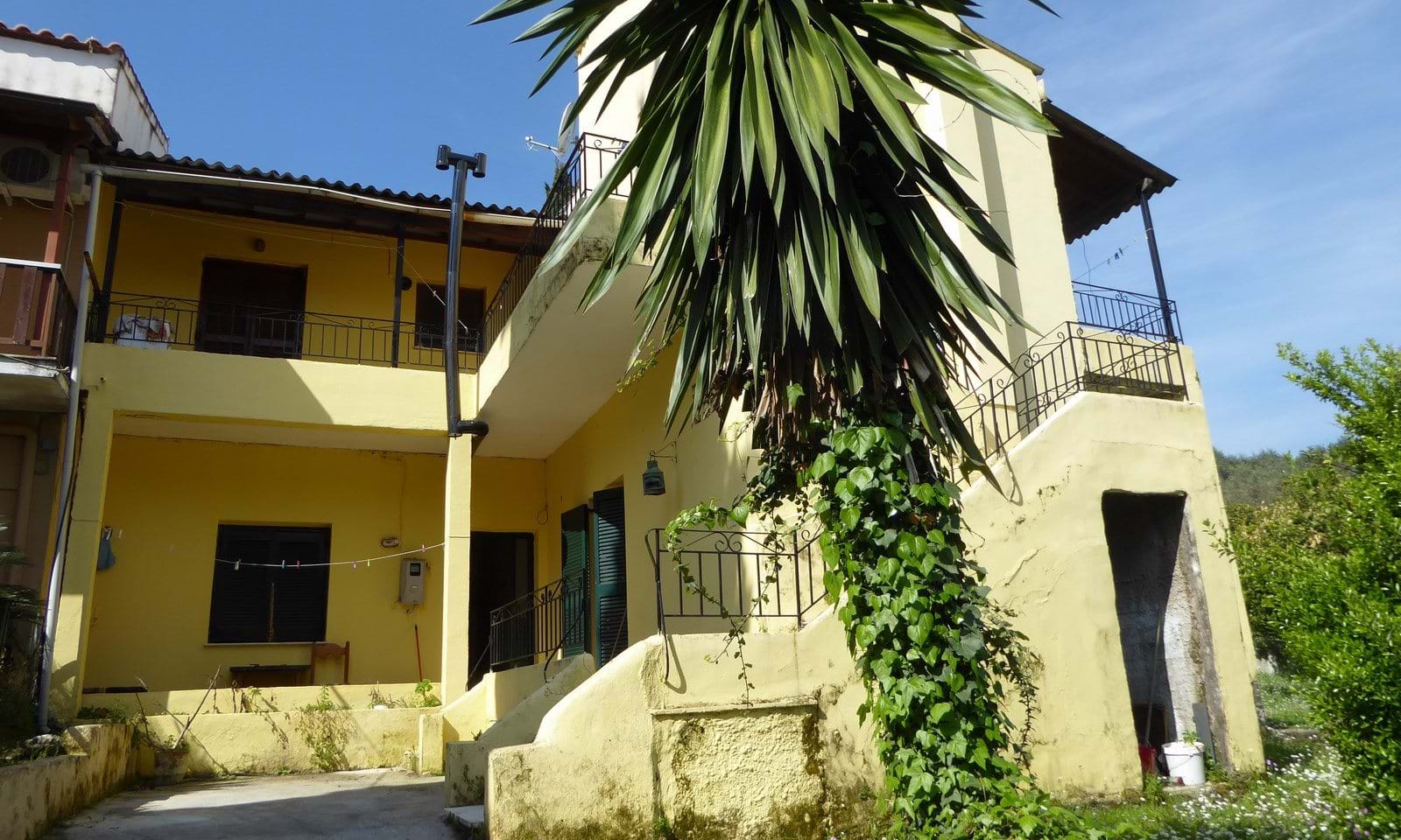 Listing photograph 1 of 16 of the apartment in Kato Korakiana, published by Corfu Home Finders.