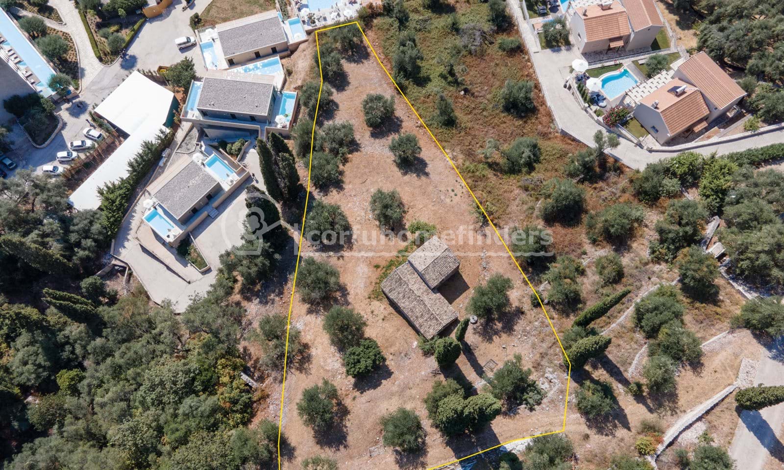 Listing photograph 8 of 9 of the house in Nissaki, published by Corfu Home Finders.