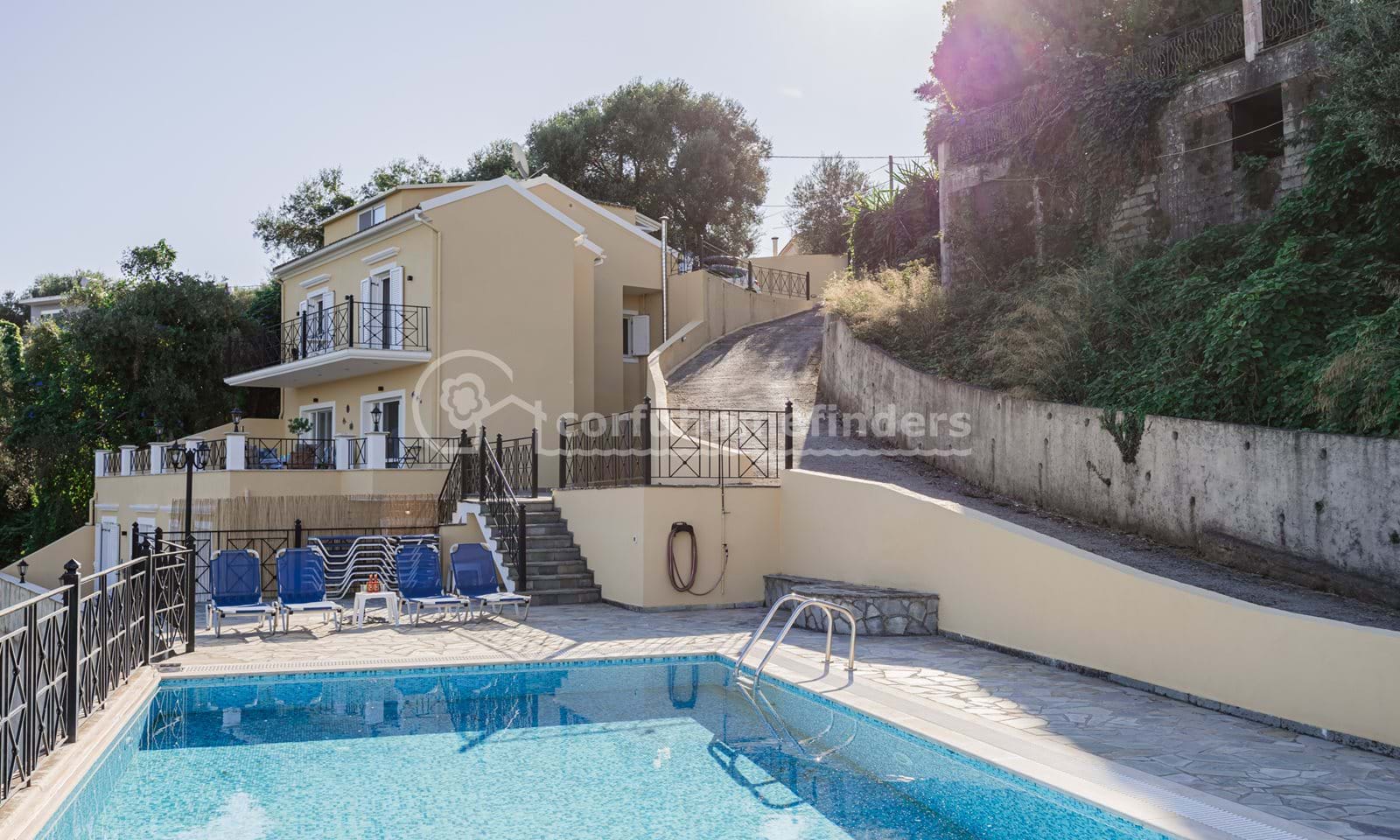 Listing photograph 27 of 29 of the house in Perama, published by Corfu Home Finders.