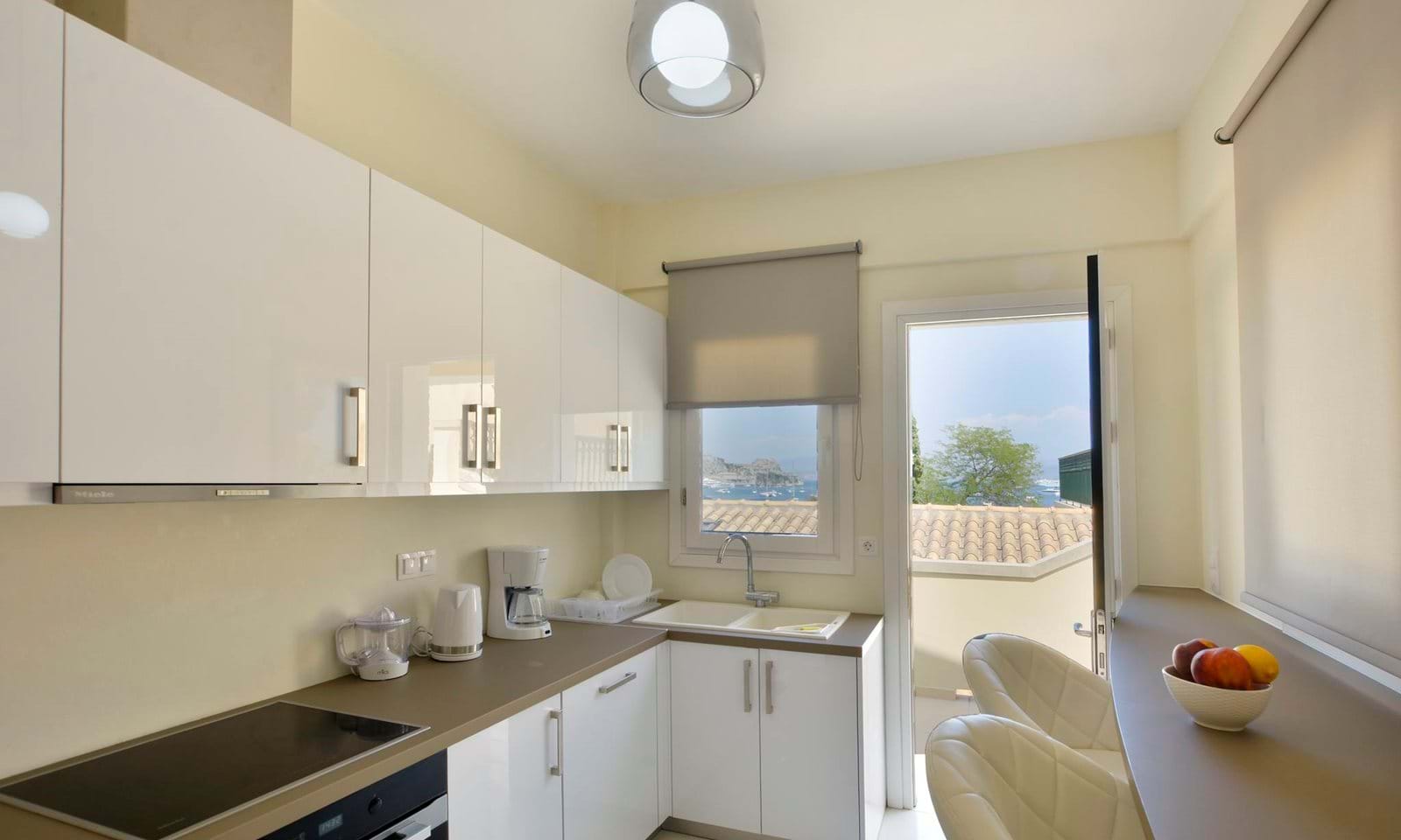 Listing photograph 6 of 15 of the apartment in Corfu Town, published by Corfu Home Finders.