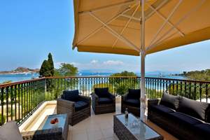 GARITSA BAY APARTMENT, Garitsa, Corfu Town