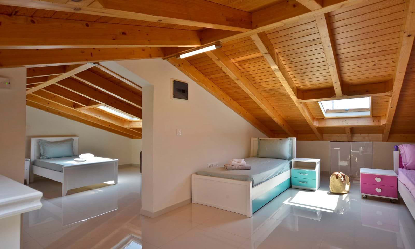 Listing photograph 15 of 15 of the apartment in Corfu Town, published by Corfu Home Finders.