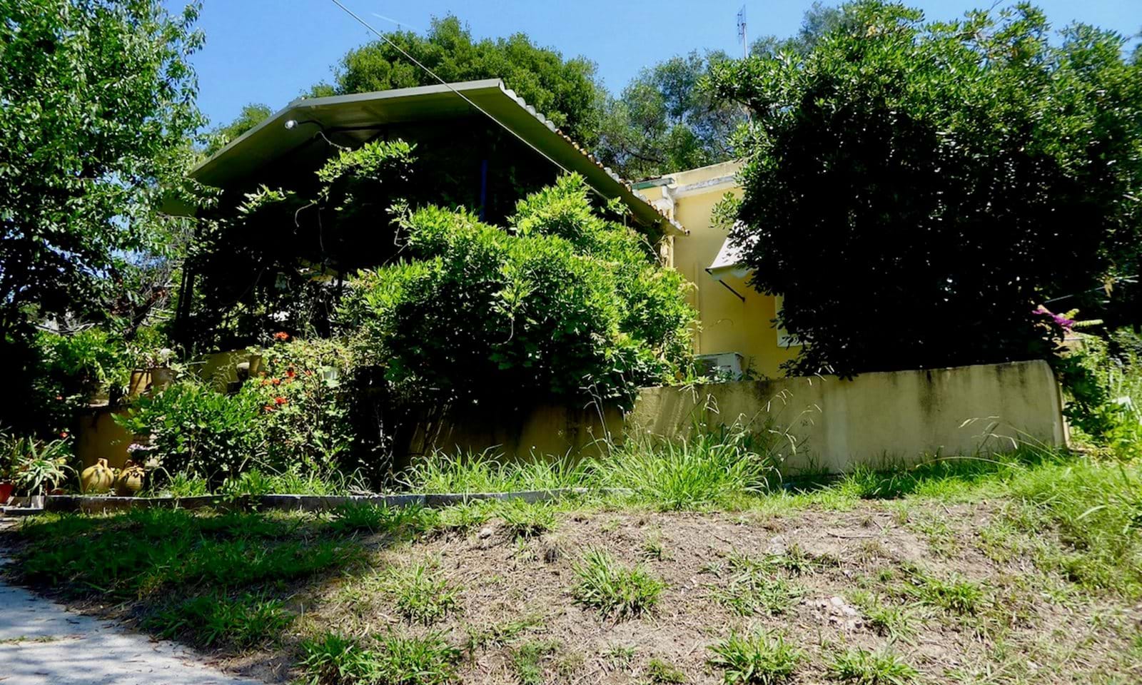 Listing photograph 12 of 17 of the land in Corfu Town, published by Corfu Home Finders.