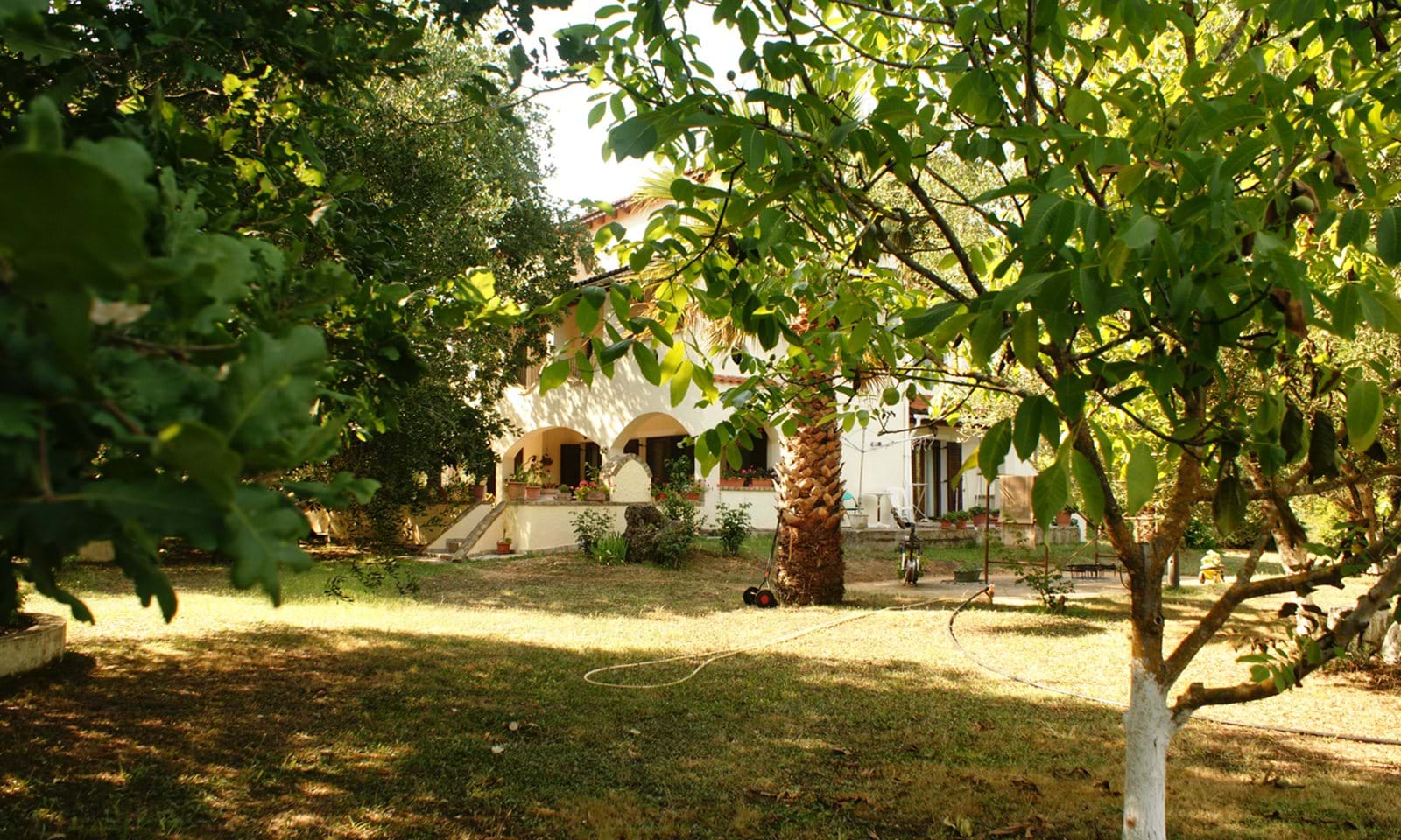 Listing photograph 4 of 21 of the house in Poulades, published by Corfu Home Finders.