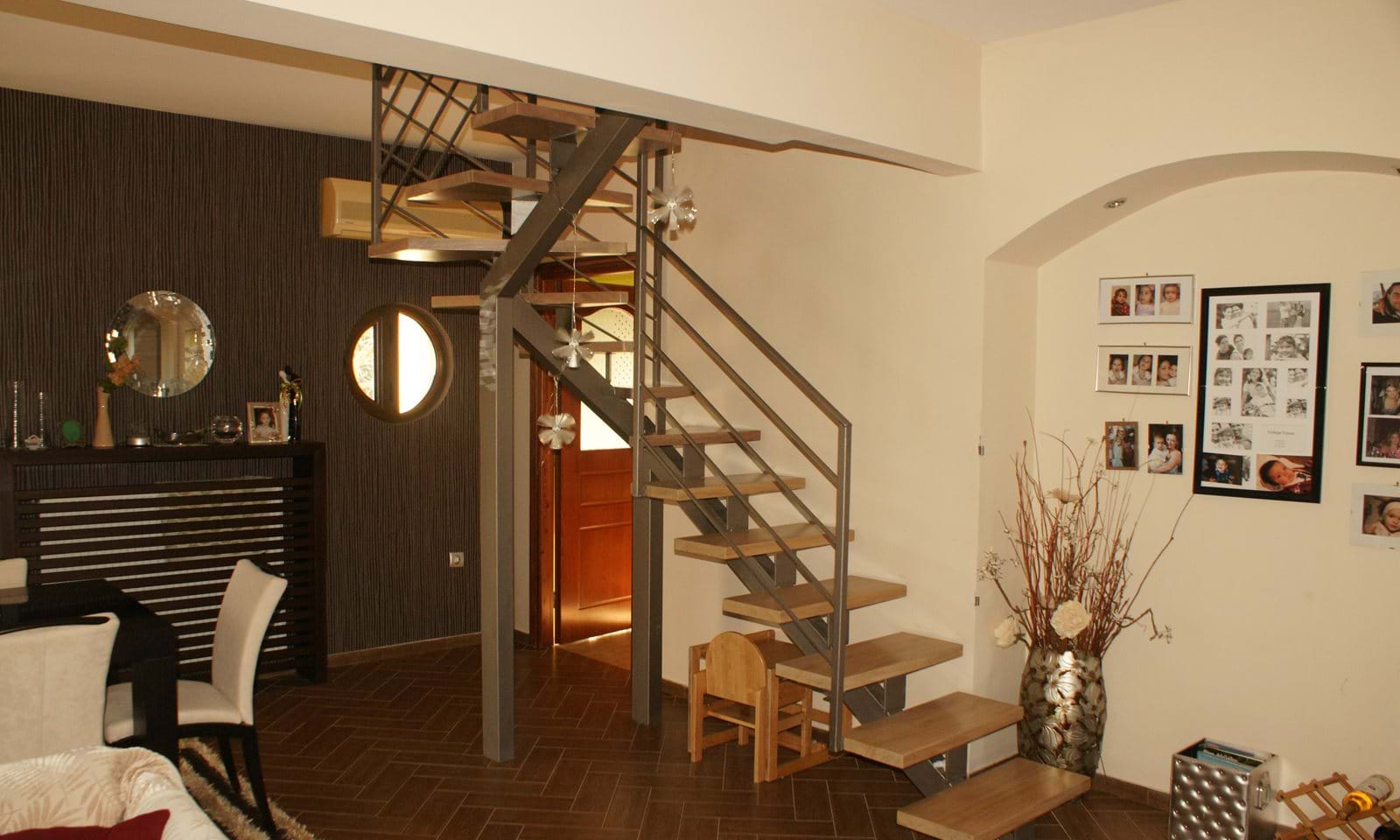 Listing photograph 12 of 21 of the house in Poulades, published by Corfu Home Finders.