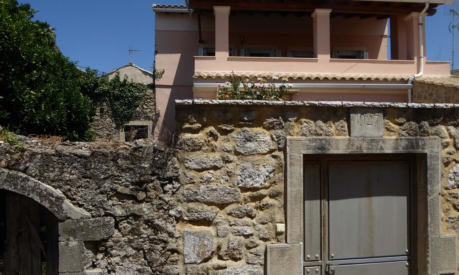 Listing photograph 1 of 13 of the house in Makrades, published by Corfu Home Finders.