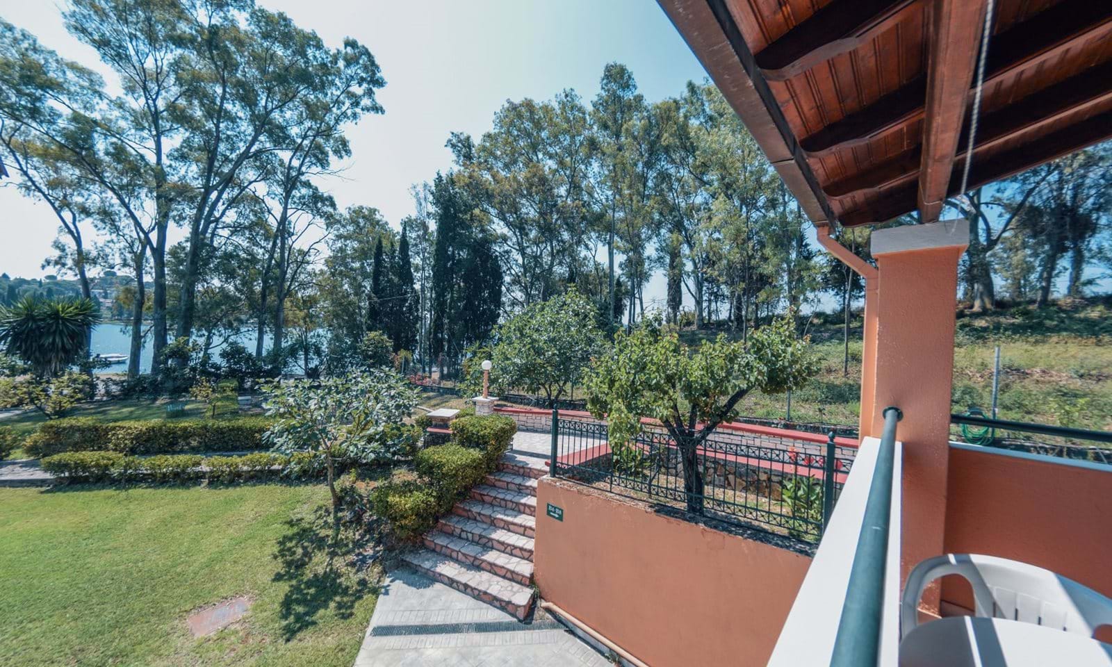Listing photograph 8 of 16 of the commercial in Kommeno, published by Corfu Home Finders.