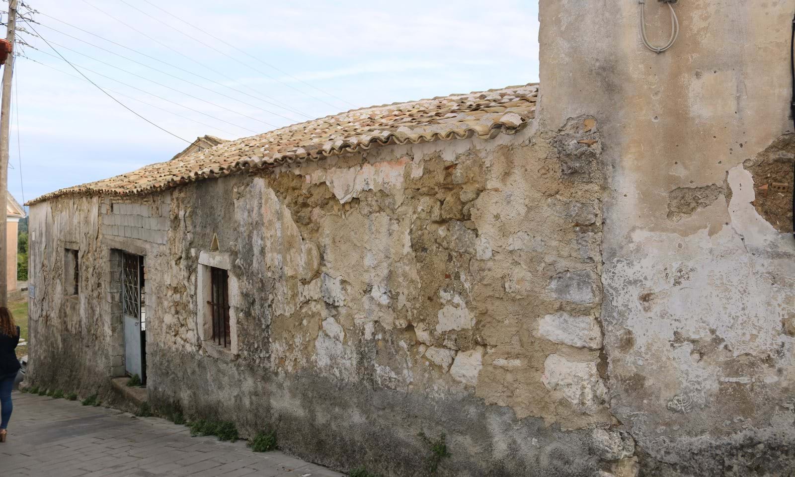 Listing photograph 2 of 5 of the house in Sinarades, published by Corfu Home Finders.
