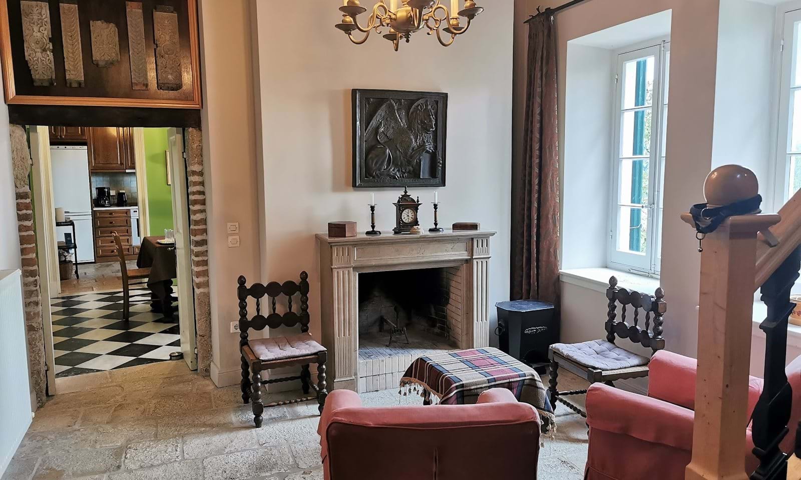 Listing photograph 8 of 30 of the house in Karousades, published by Corfu Home Finders.