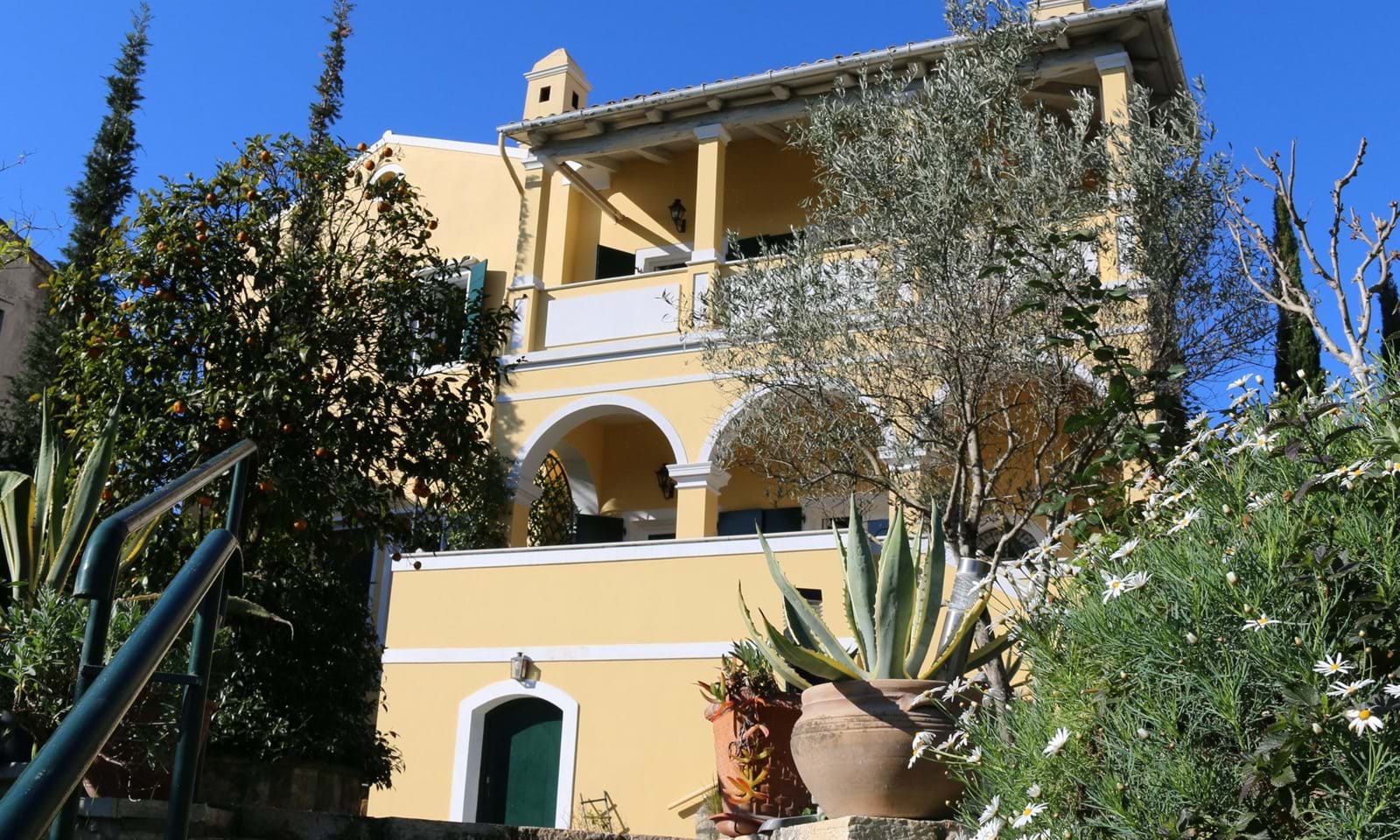 Listing photograph 25 of 30 of the house in Karousades, published by Corfu Home Finders.