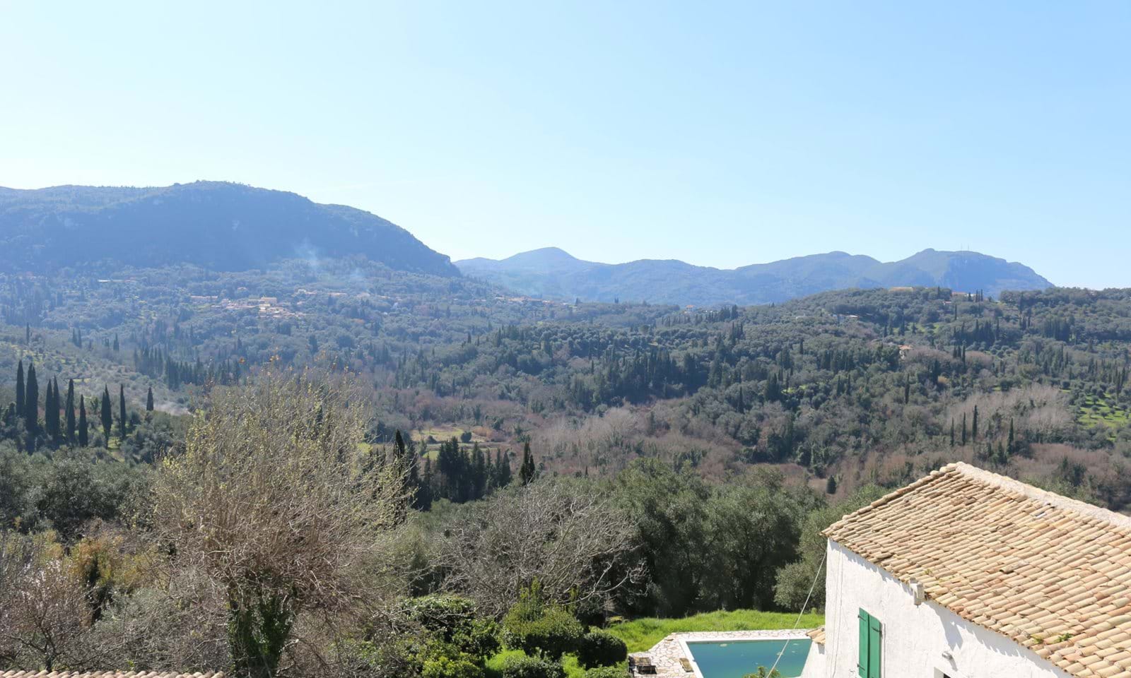 Listing photograph 10 of 16 of the house in Chorepiskopi, published by Corfu Home Finders.