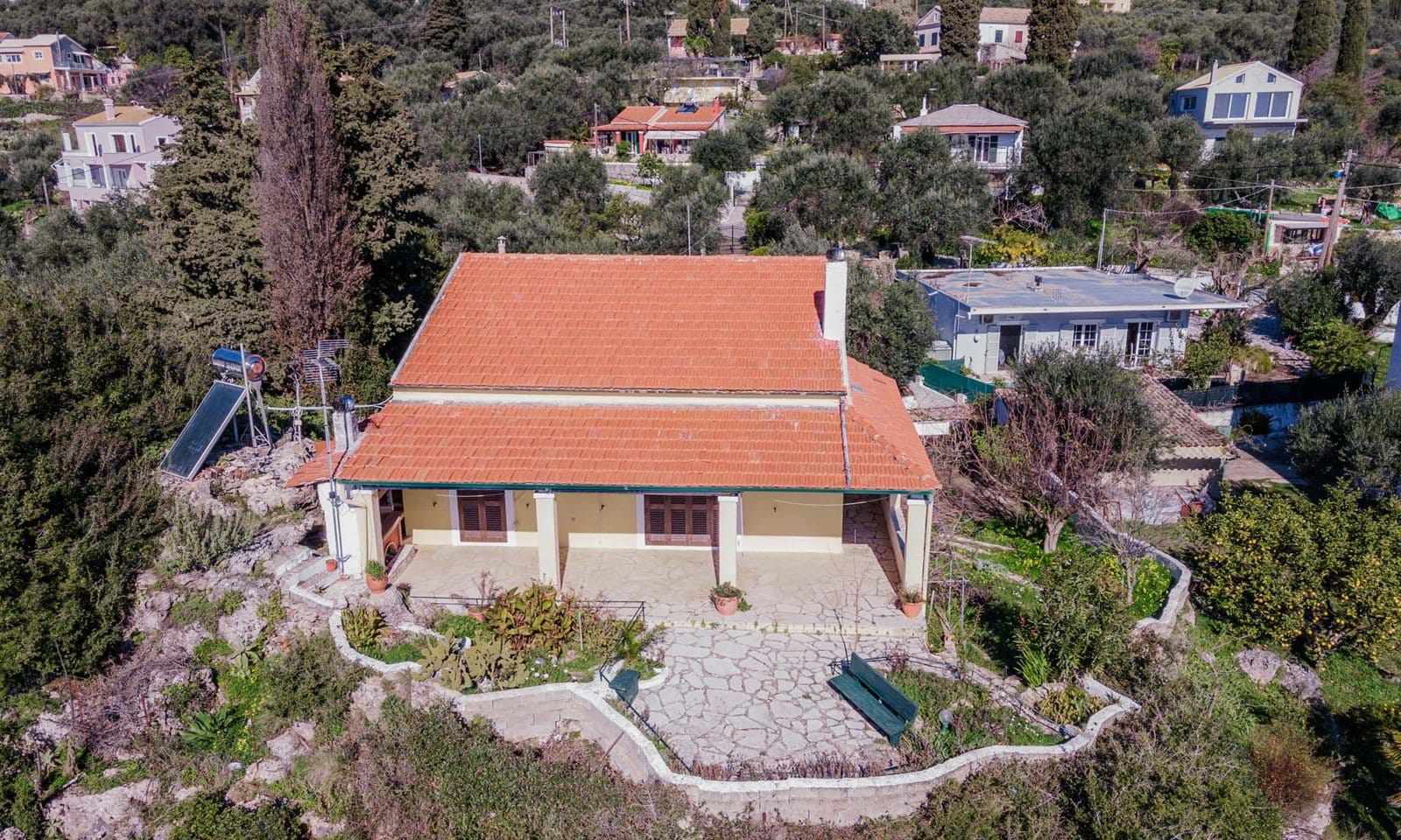 Listing photograph 2 of 18 of the house in Spartilas, published by Corfu Home Finders.