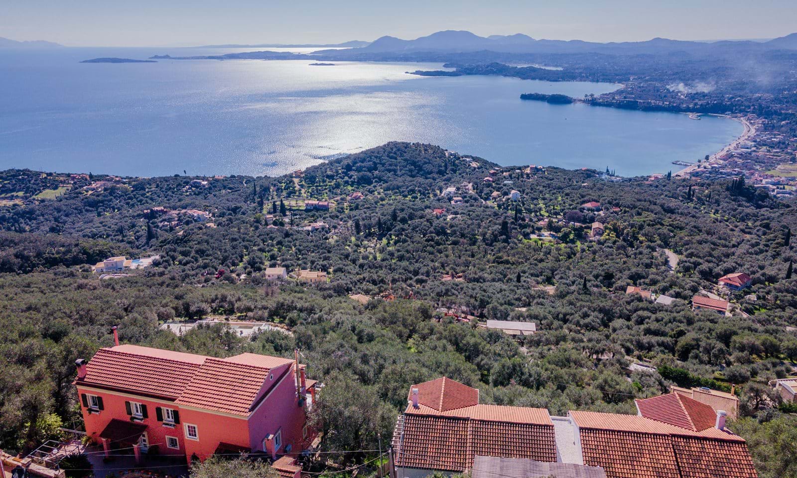 Listing photograph 3 of 18 of the house in Spartilas, published by Corfu Home Finders.