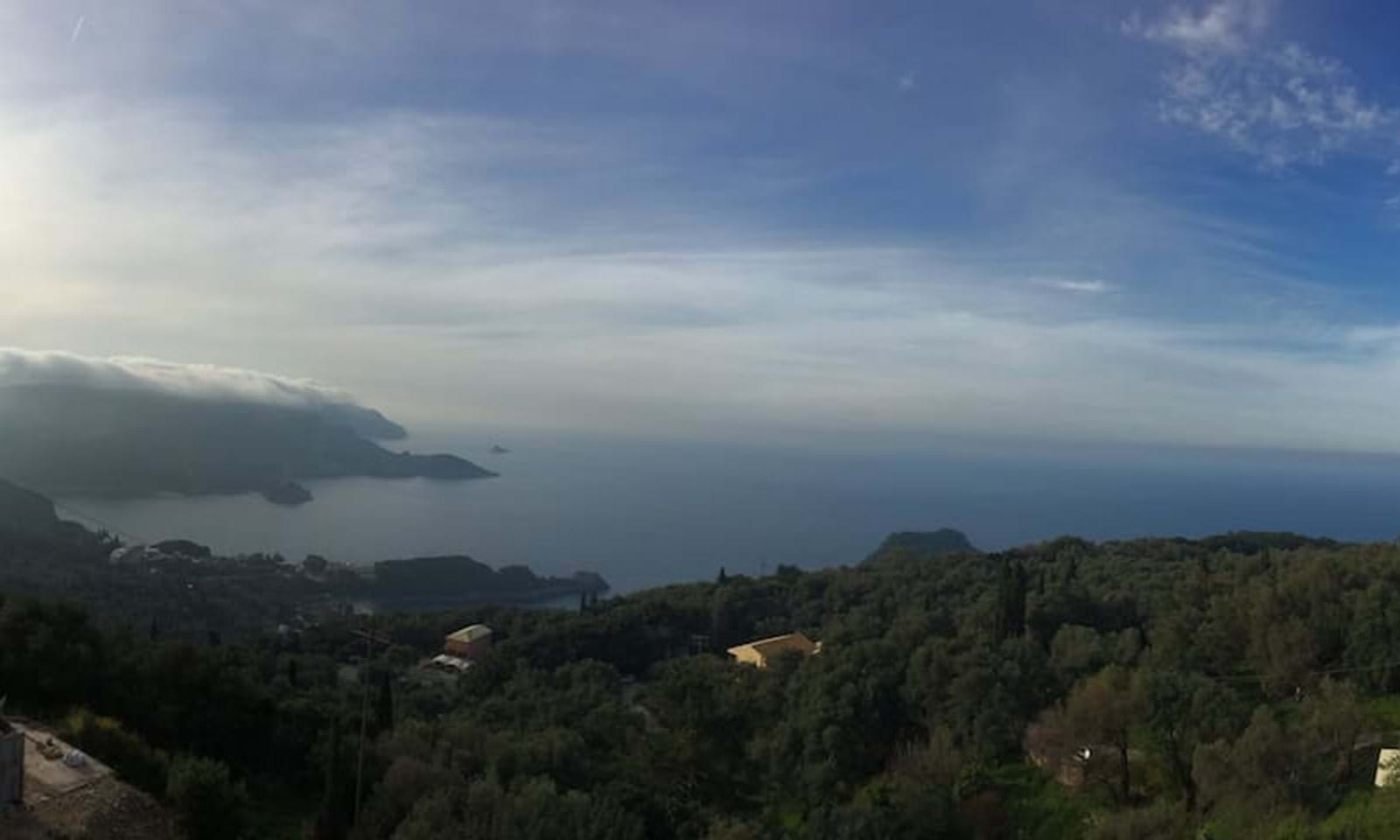 Listing photograph 8 of 11 of the house in Lakones, published by Corfu Home Finders.